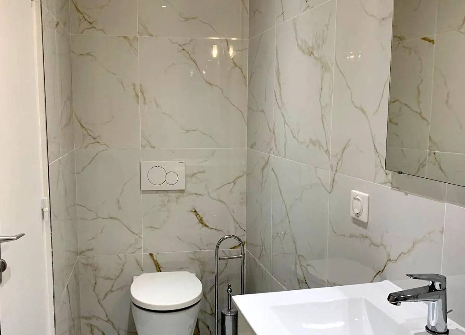 Apartment Appartement Monaco La Turbie Avec Parking France