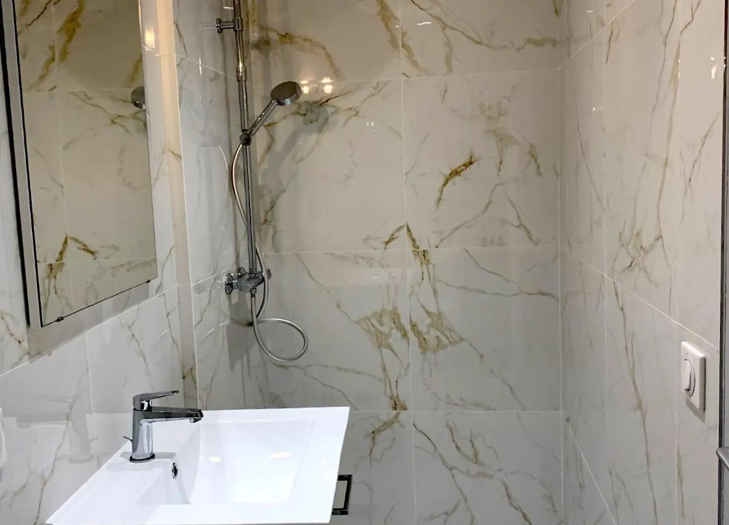 Appartement Monaco La Turbie Avec Parking Apartment